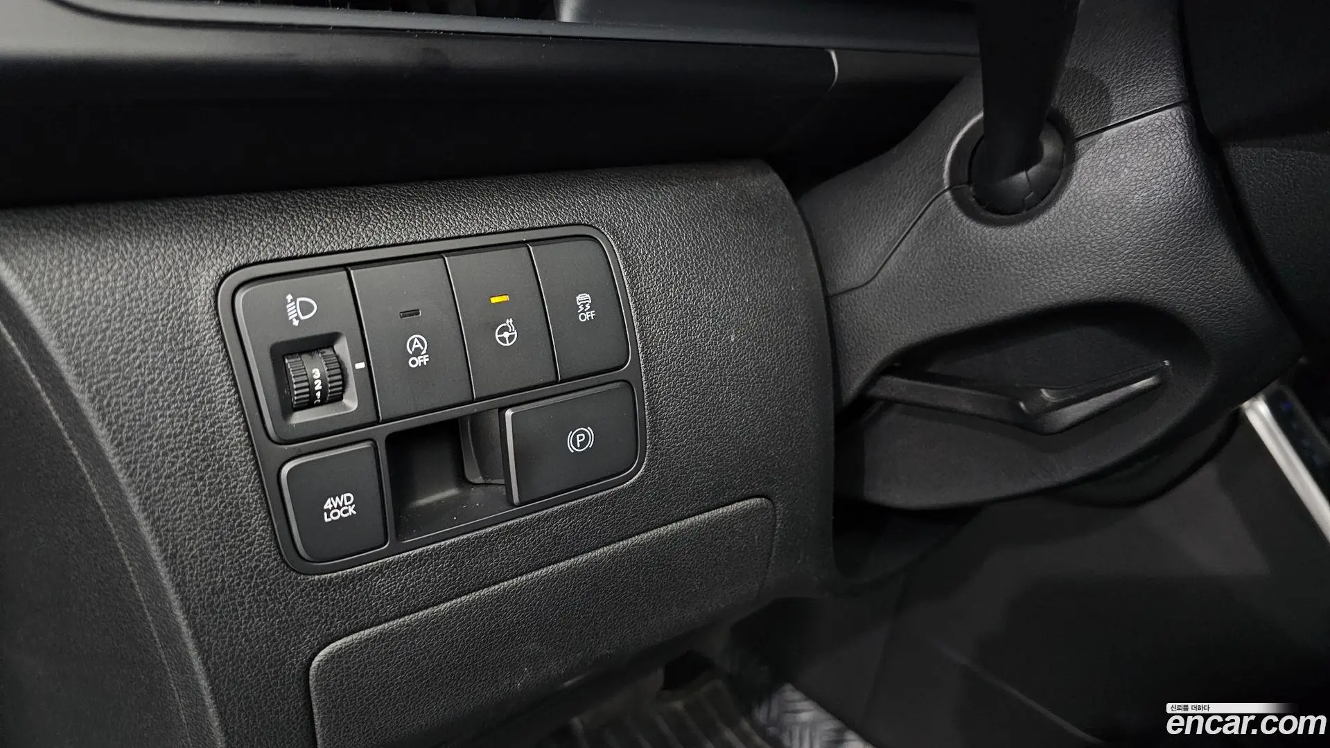 Hyundai Staria 4WD Tourer 11-Seater 2021