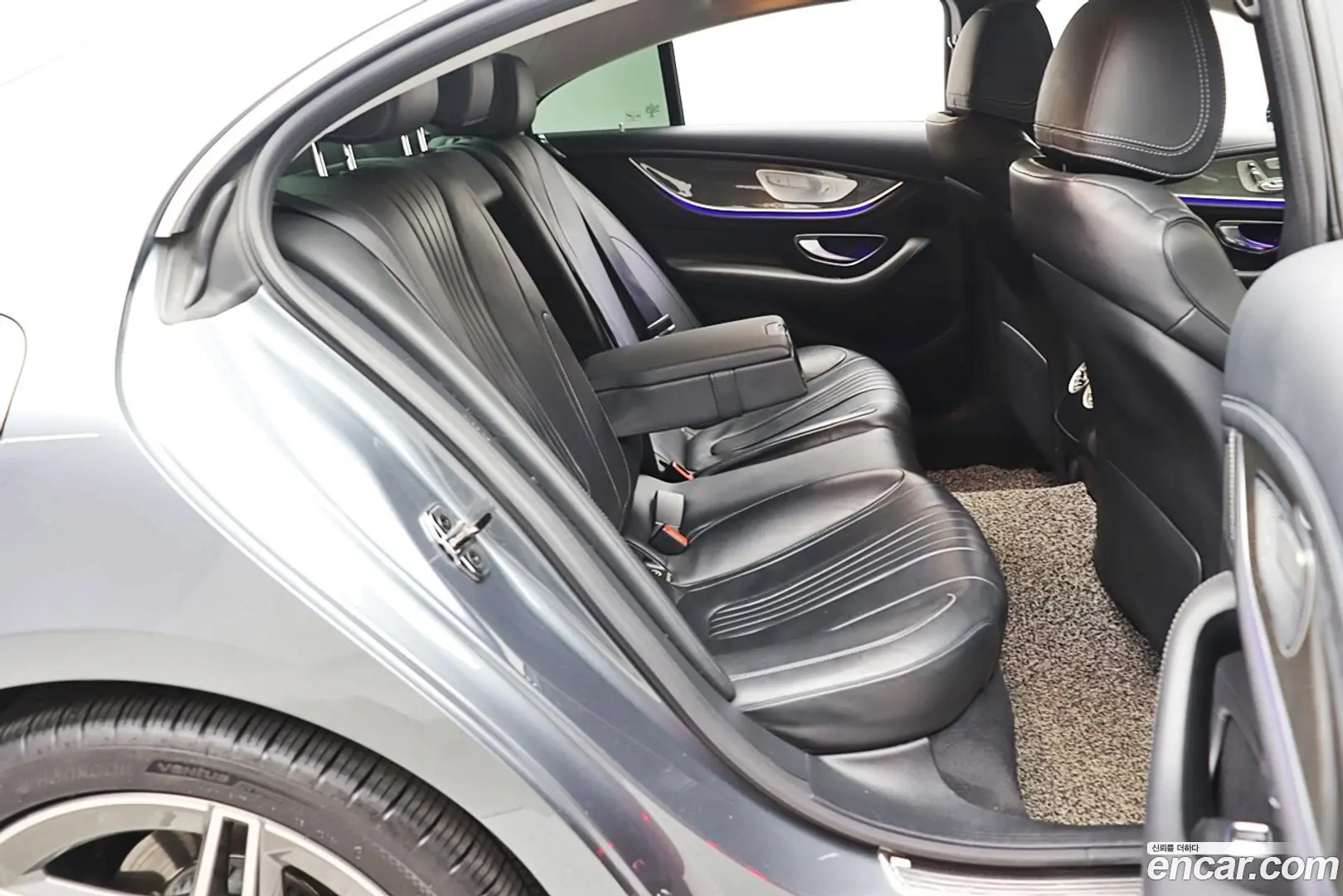 Mercedes-Benz CLS-Class CLS300d AMG Line
