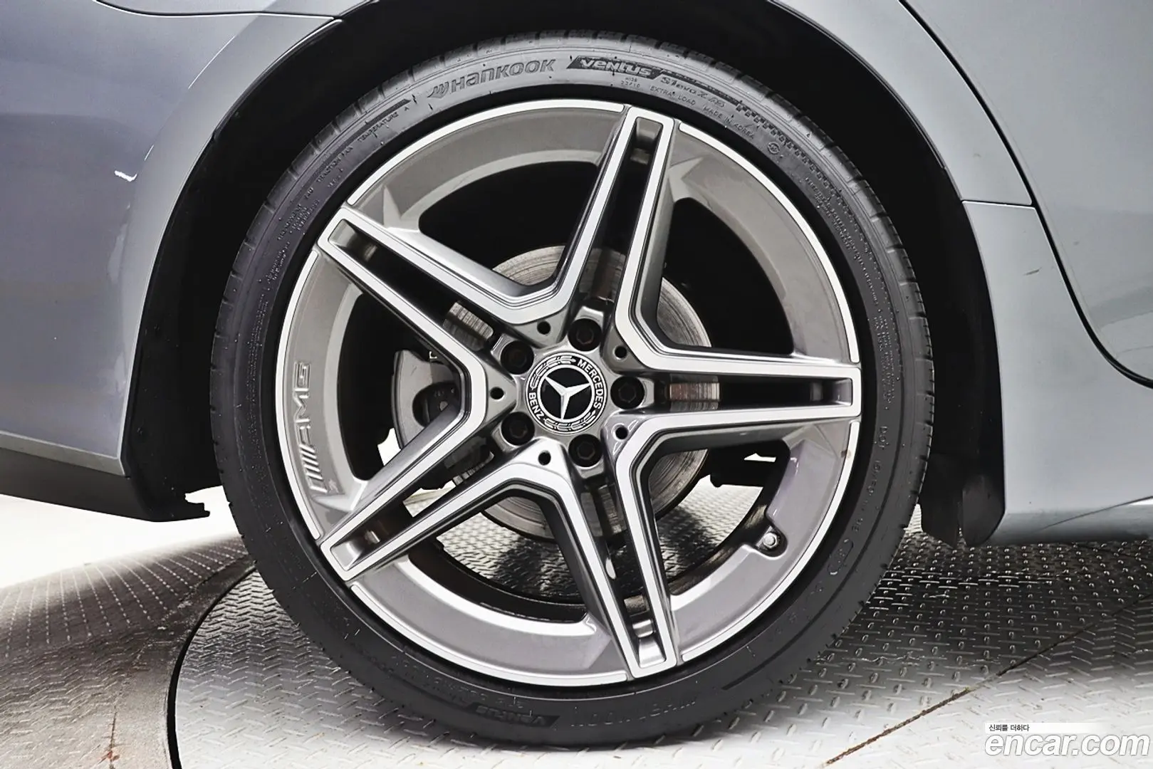 Mercedes-Benz CLS-Class CLS300d AMG Line