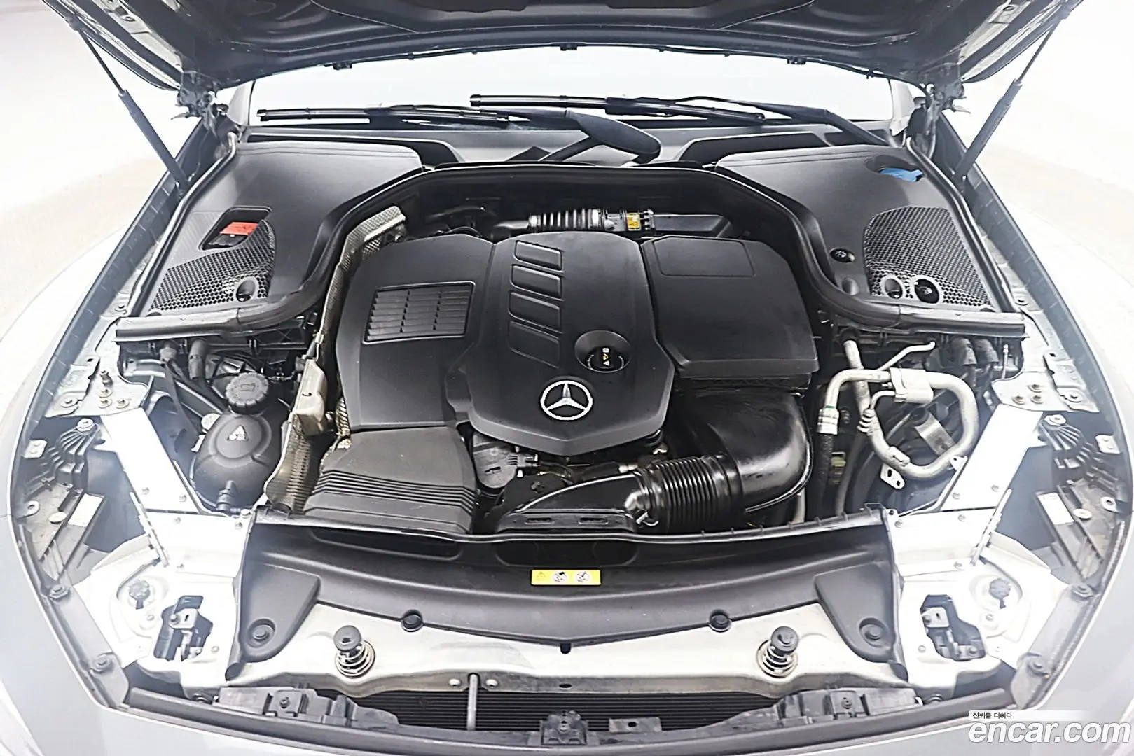 Mercedes-Benz CLS-Class CLS300d AMG Line