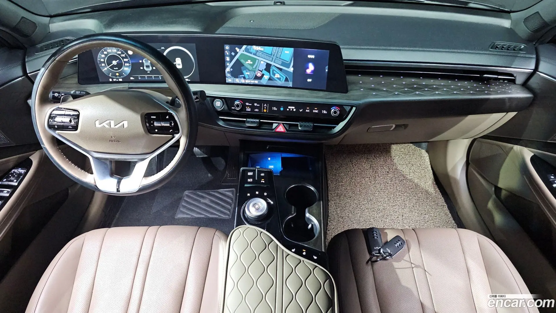Kia K8 2.5 Gasoline 2WD