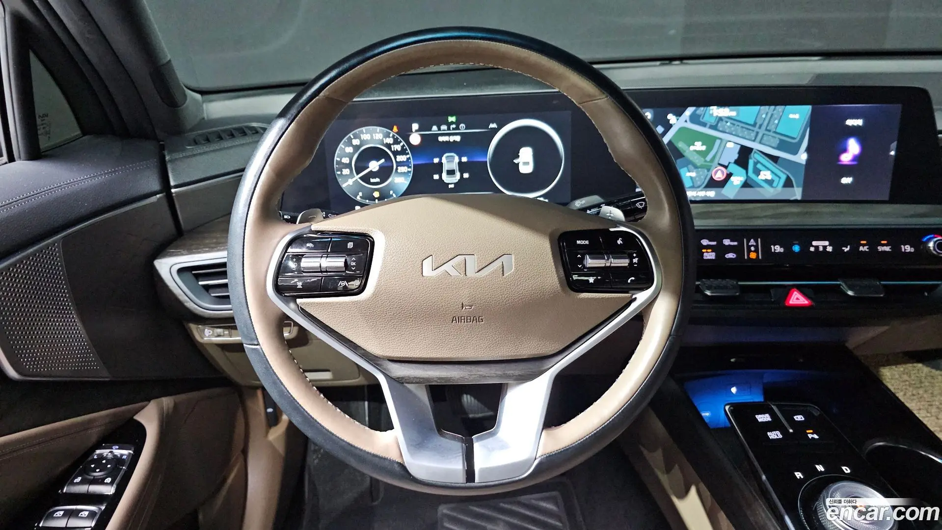 Kia K8 2.5 Gasoline 2WD