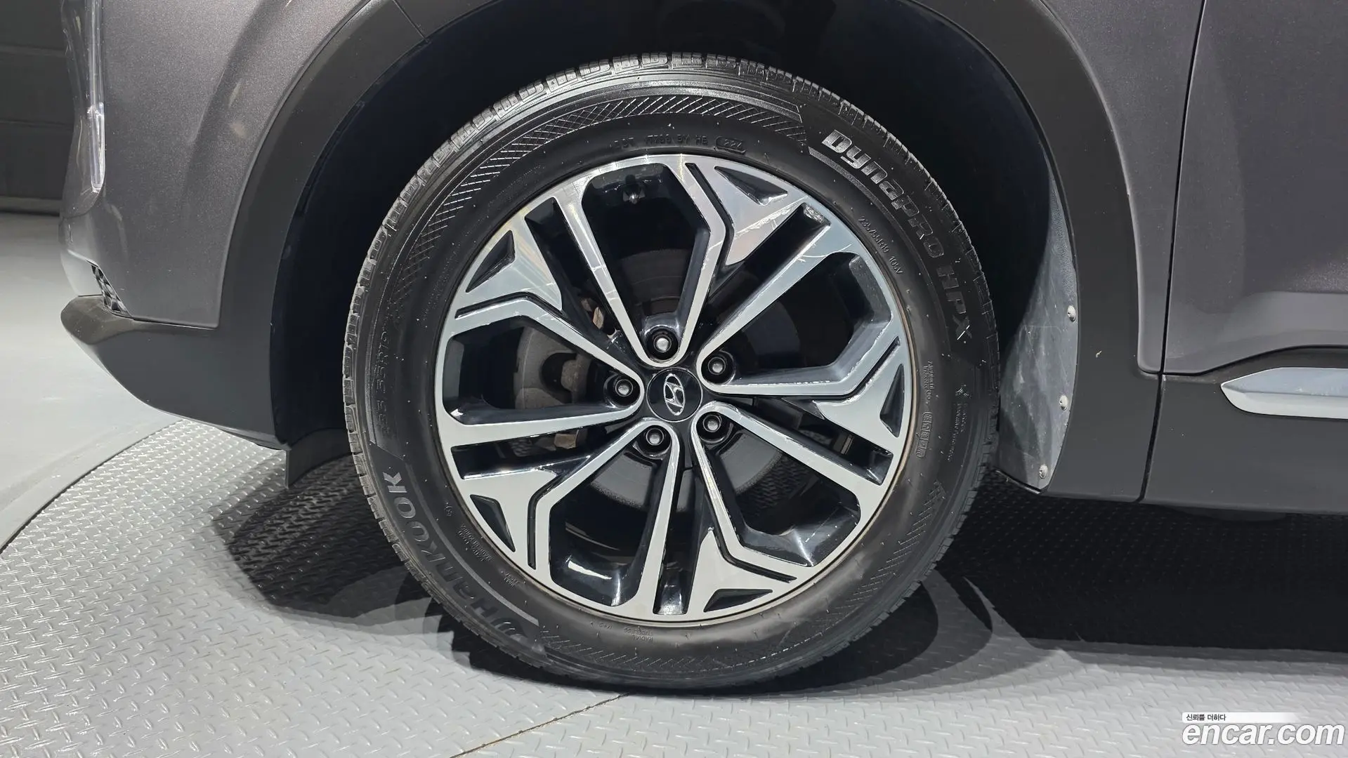 Hyundai Santafe Gasoline 2.0T 2WD
