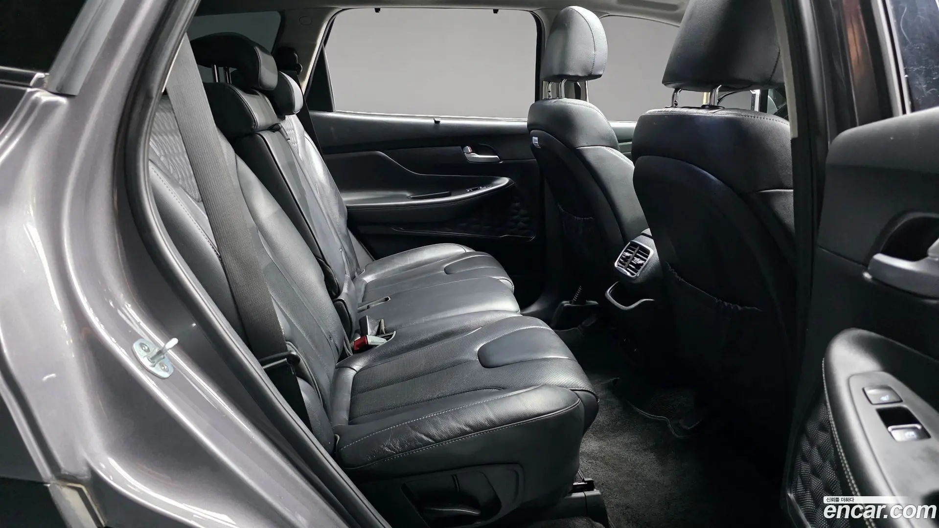 Hyundai Santafe Gasoline 2.0T 2WD