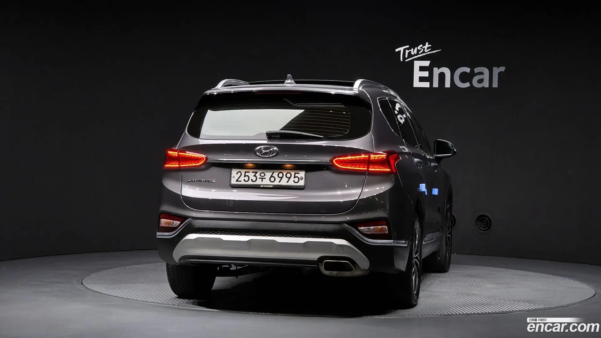 Hyundai Santafe Gasoline 2.0T 2WD