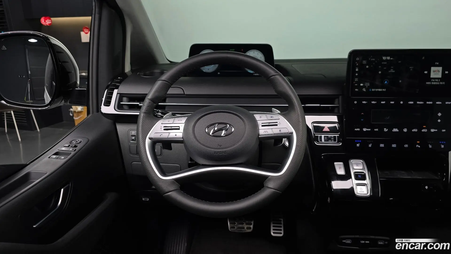 Hyundai Staria L3.5 Lounge 7-Seater