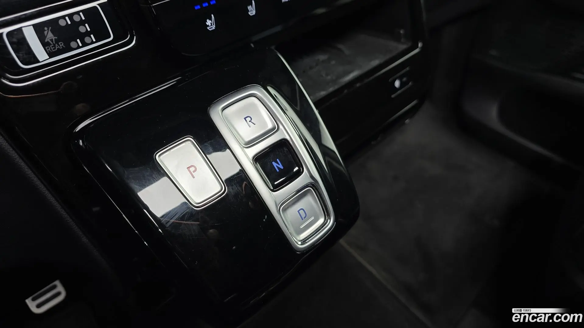 Hyundai Staria L3.5 Lounge 7-Seater