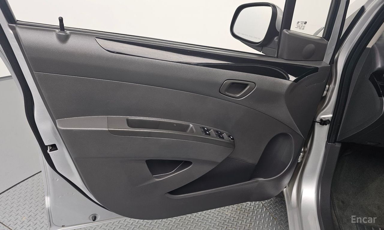 Chevrolet (GM Daewoo) Spark LS 2012