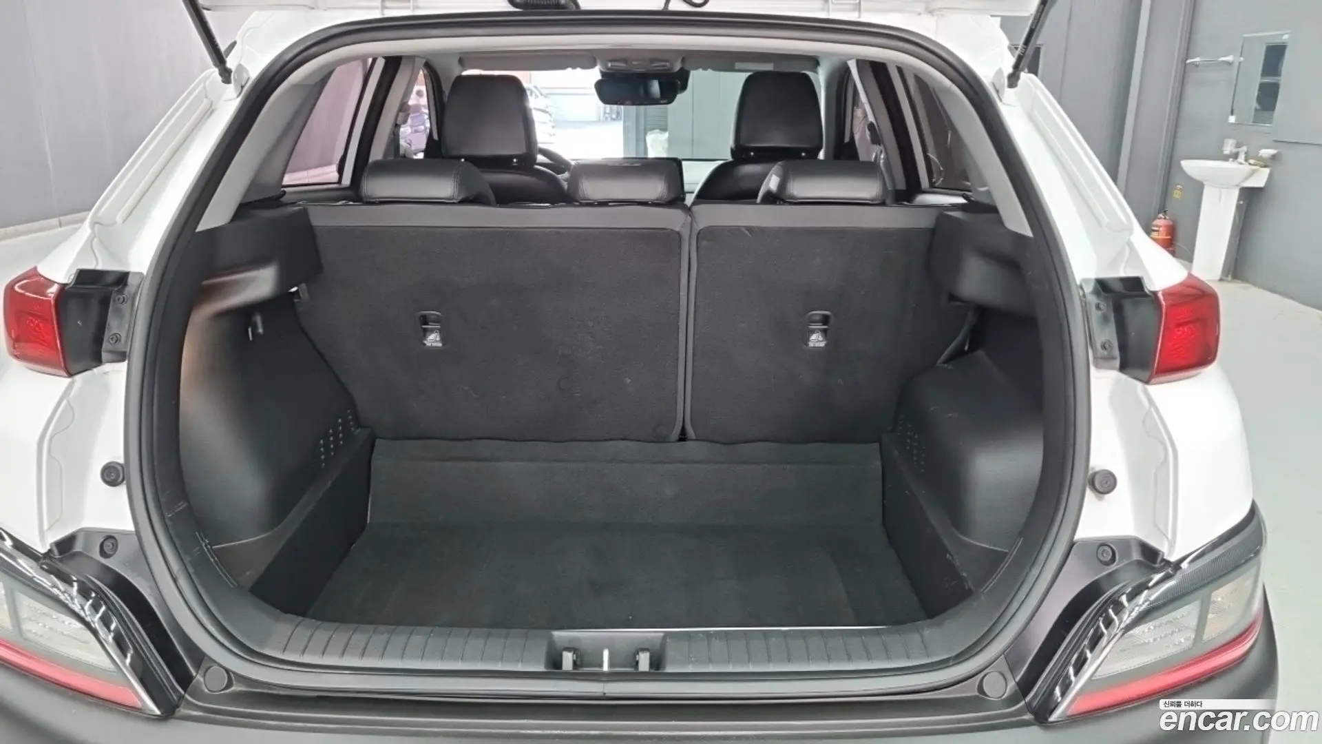 Hyundai Kona Gasoline 1.6 Turbo 2WD 2023