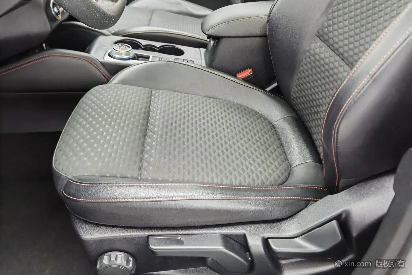 Ford Focus 2020 Sedan EcoBoost 180 Auto ST Line
