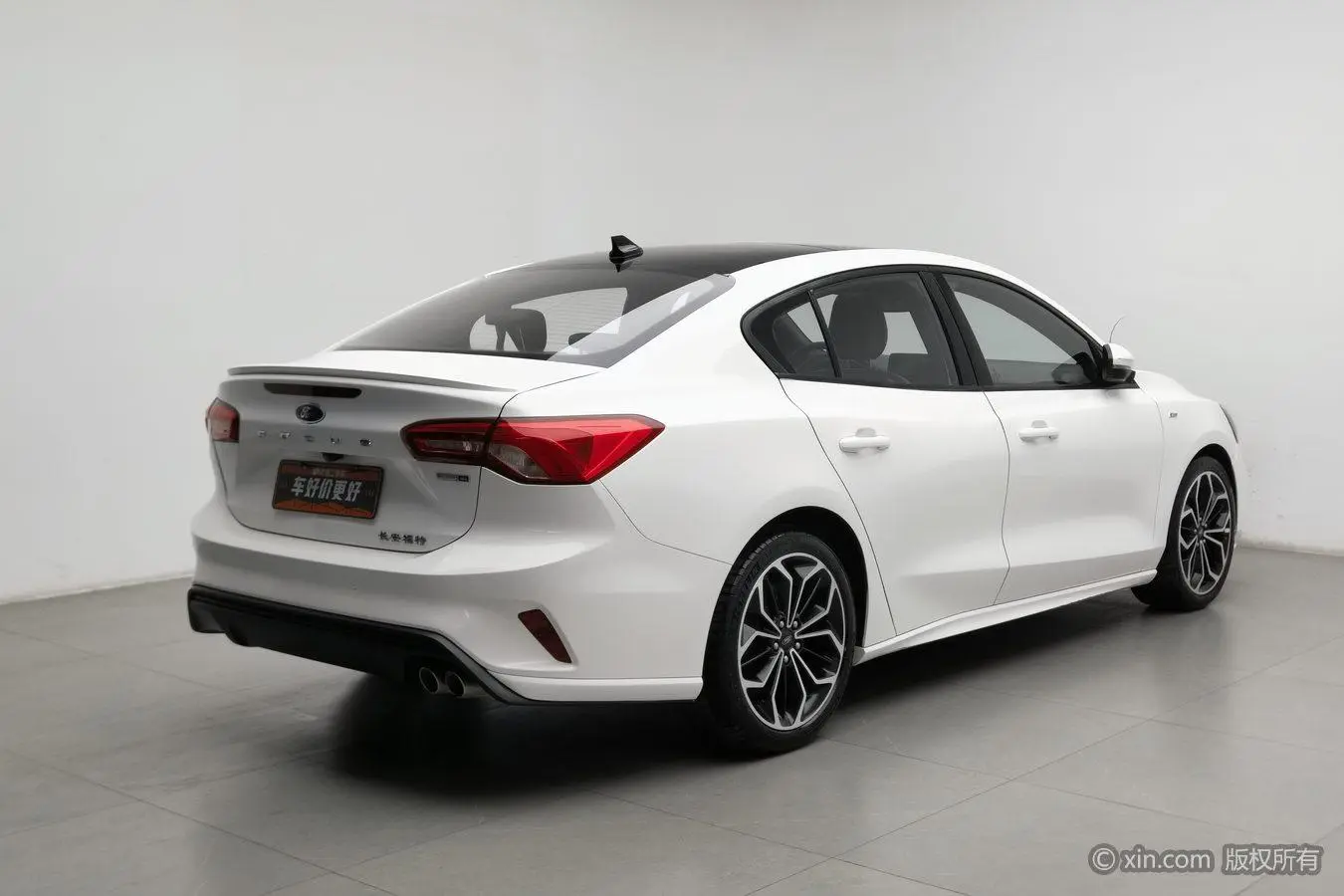 Ford Focus 2020 Sedan EcoBoost 180 Auto ST Line