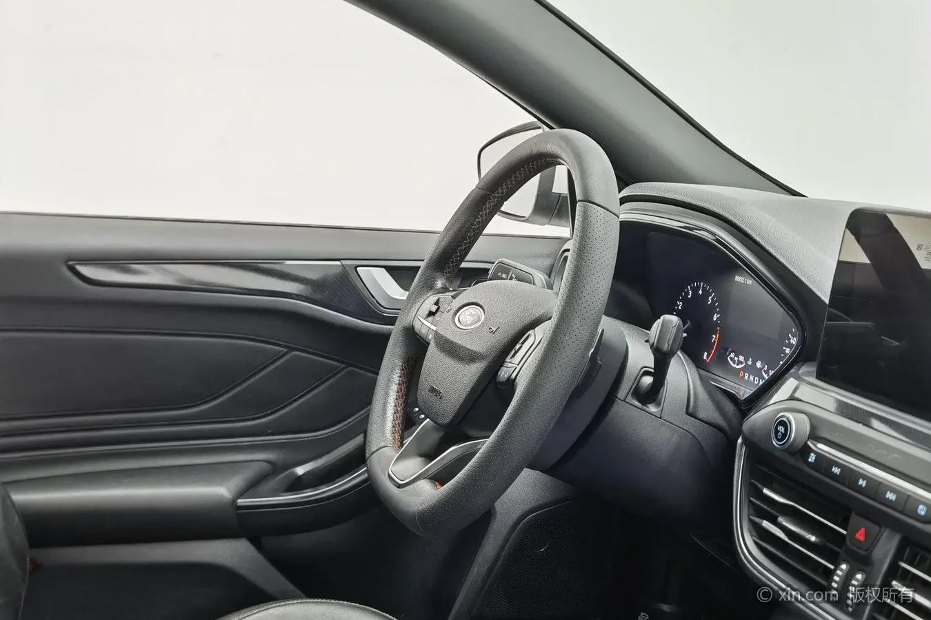 Ford Focus 2020 Sedan EcoBoost 180 Auto ST Line