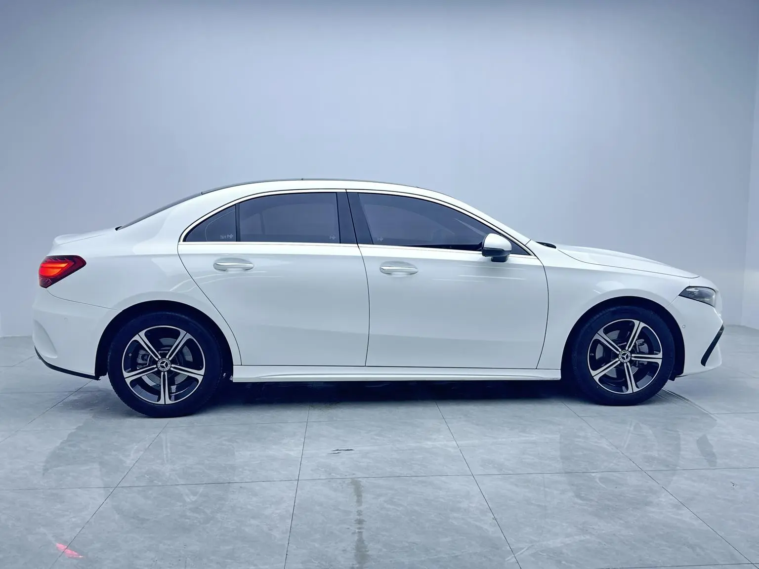 Mercedes-Benz A Class 2024 2nd Facelift A 200 L Fashion