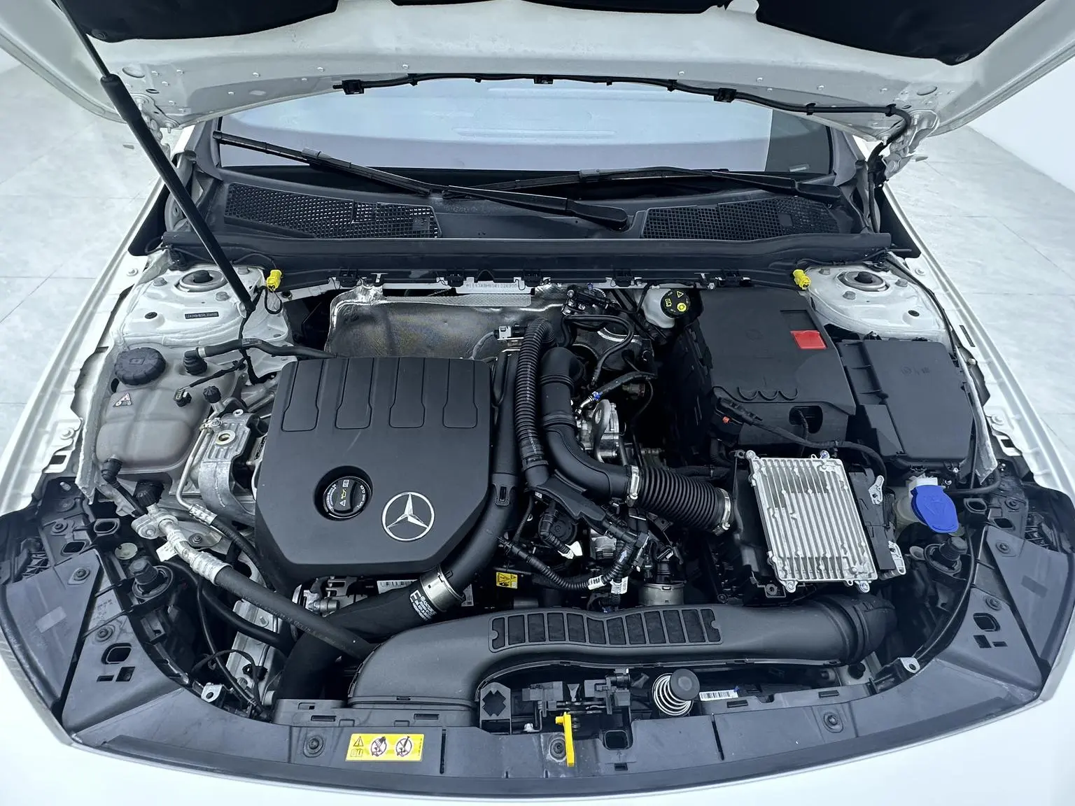 Mercedes-Benz A Class 2024 2nd Facelift A 200 L Fashion