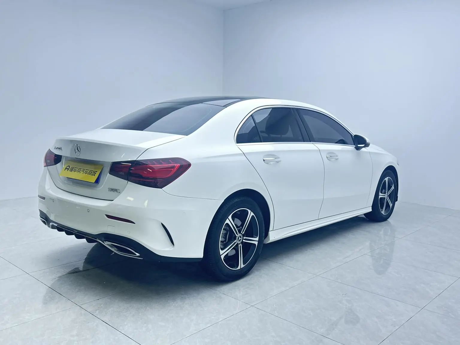 Mercedes-Benz A Class 2024 2nd Facelift A 200 L Fashion