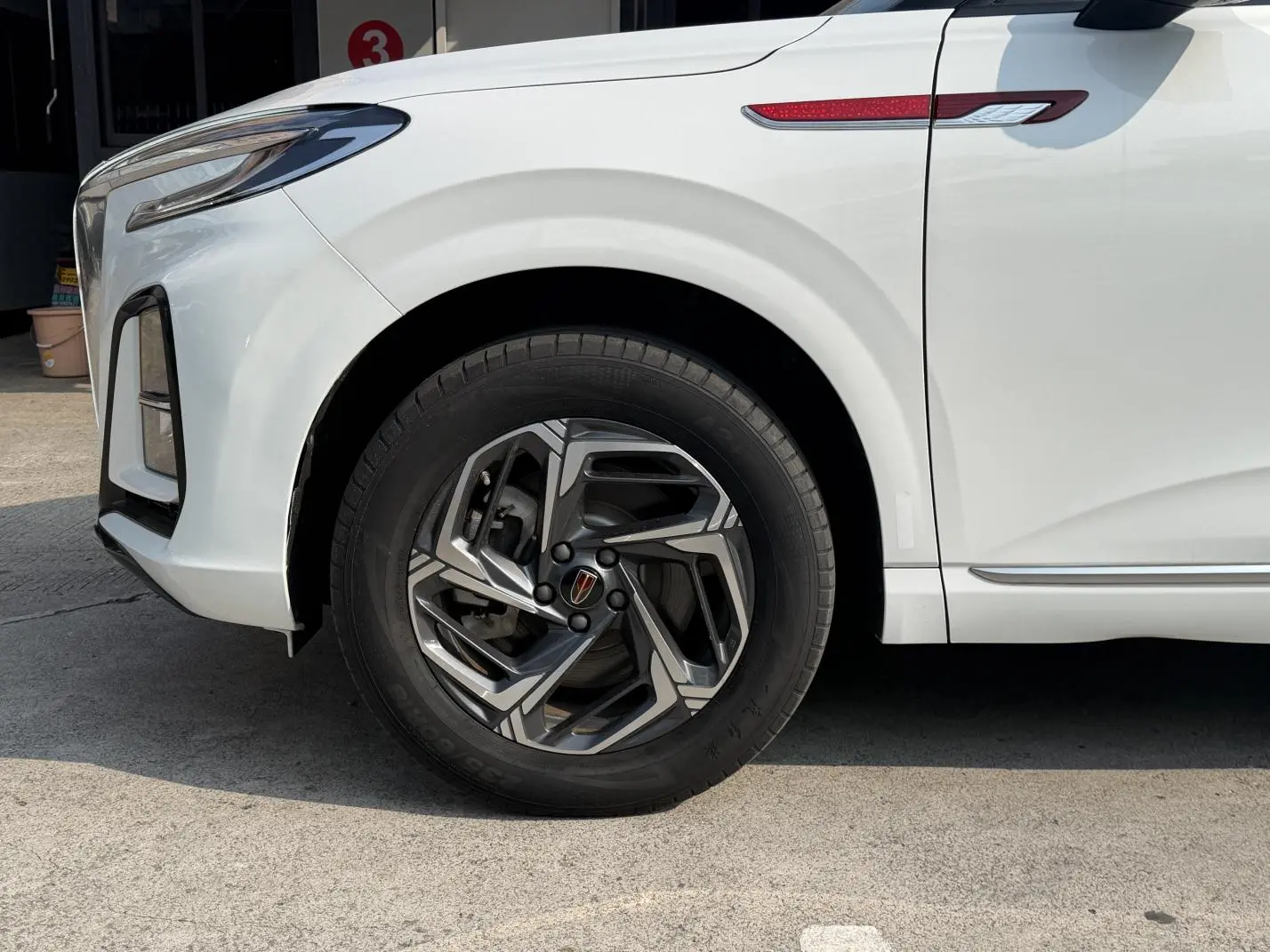 Hongqi HS3 2023 1.5T
