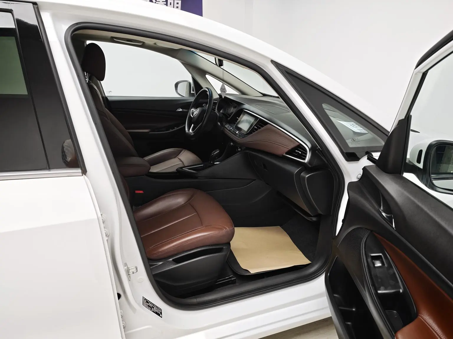 Buick GL6 2019 18T 6 seat Connected Premium China V