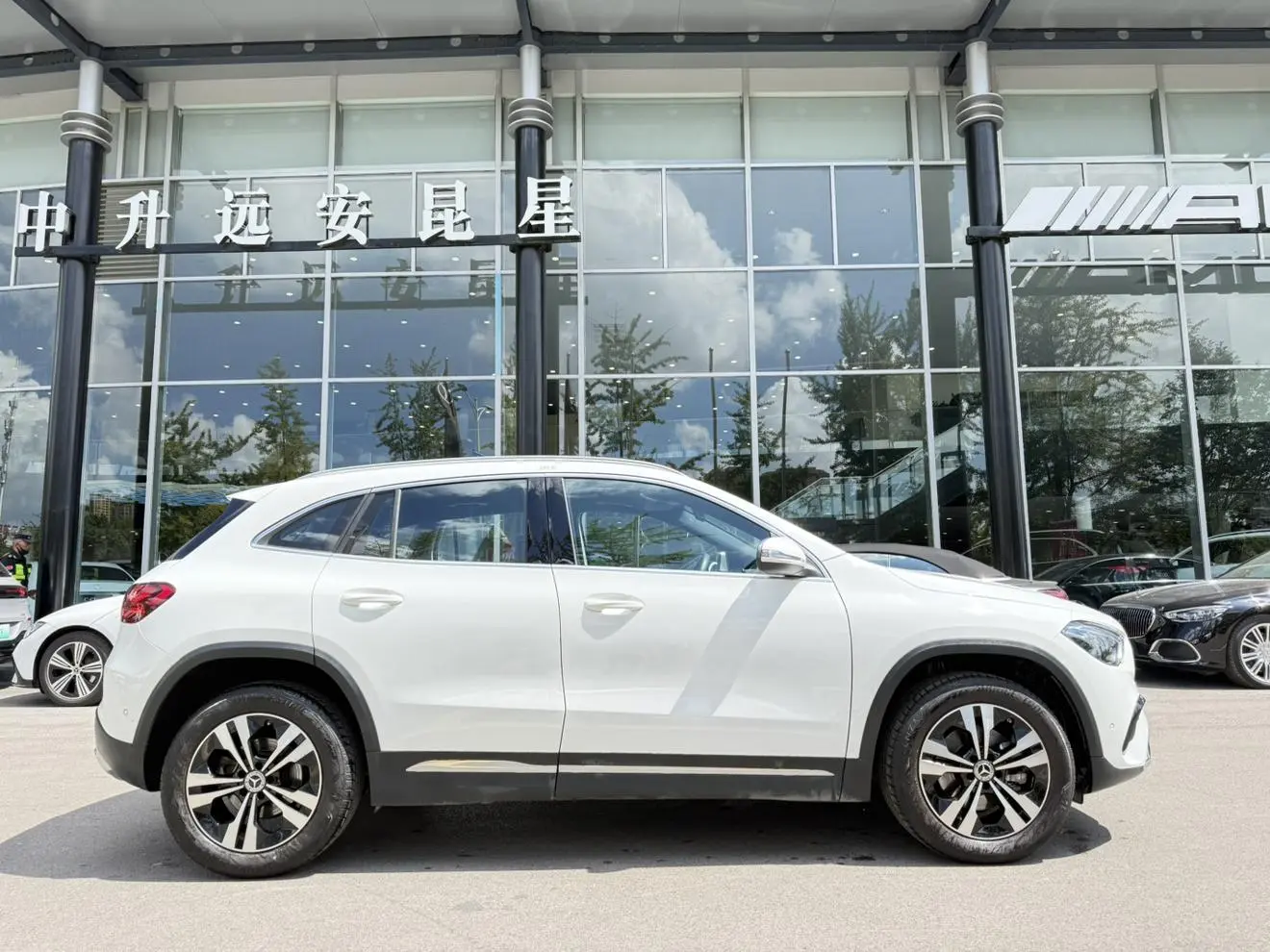 Mercedes-Benz GLA 2024 GLA 200
