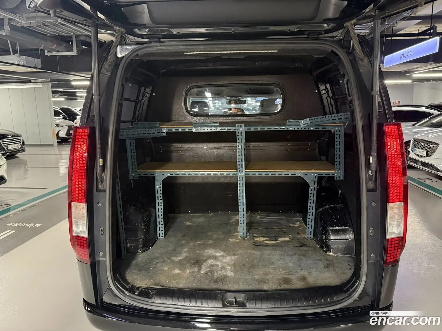 Hyundai Staria Cargo 5-Seater 2022