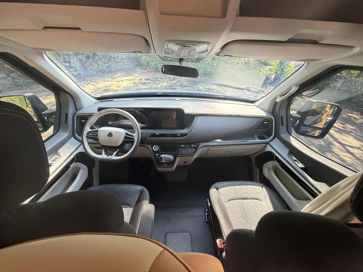 V 2026 2.0T Auto