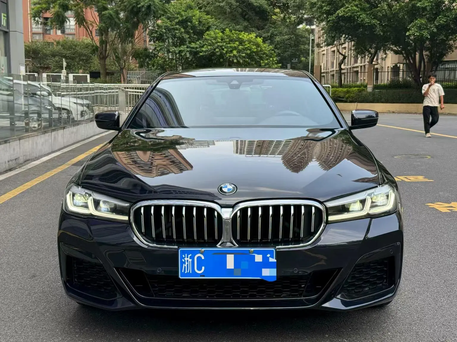BMW 5 Series 2021 525Li M Sport Package