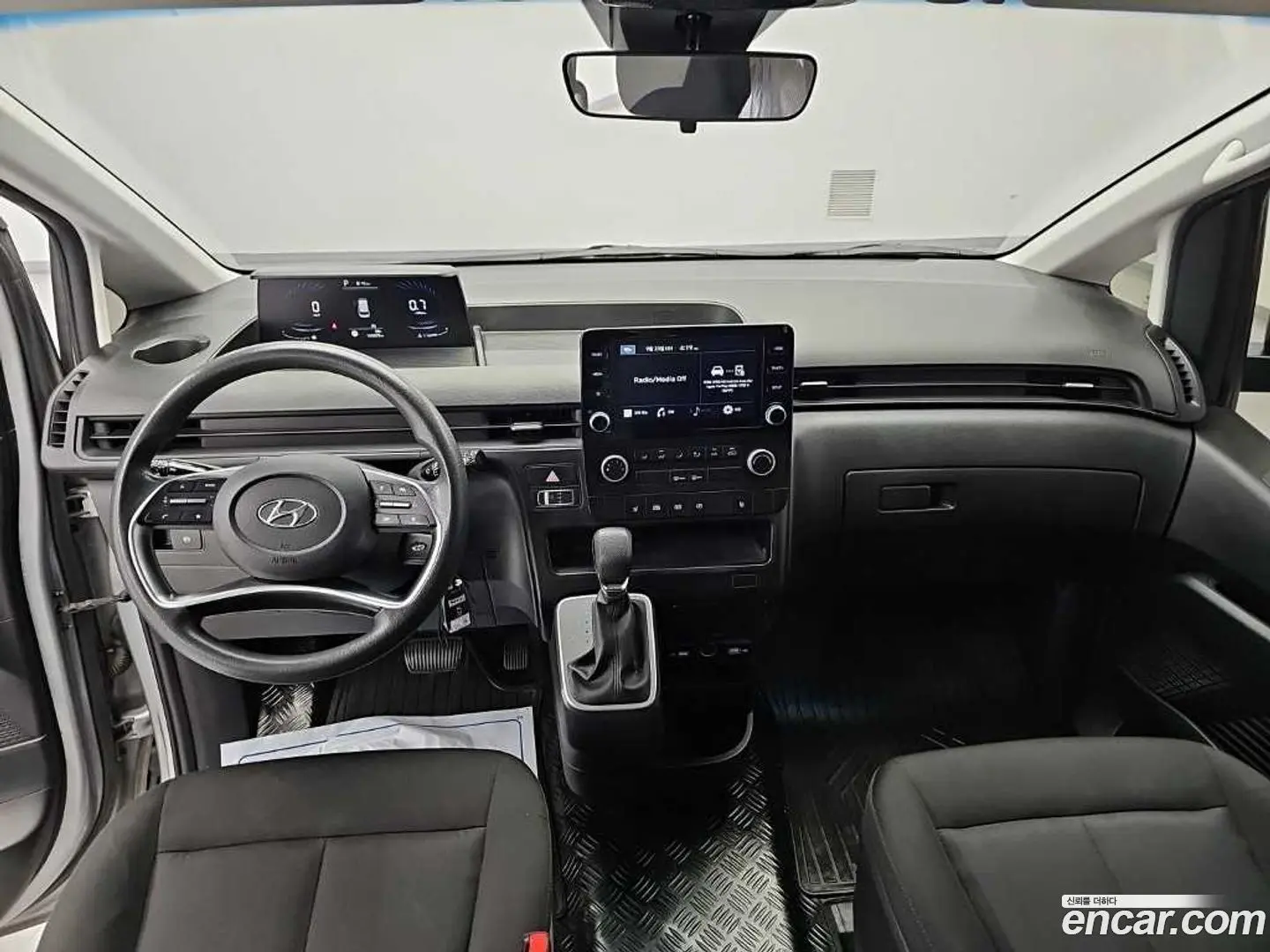 Hyundai Staria Cargo 5-Seater 2021