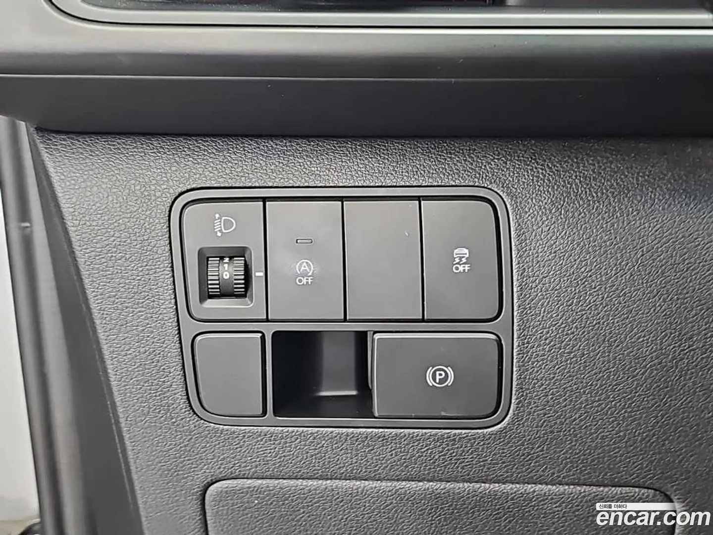 Hyundai Staria Cargo 5-Seater 2021