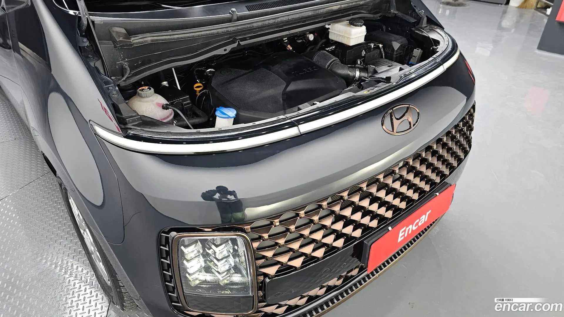 Hyundai Staria Cargo 5-Seater 2021