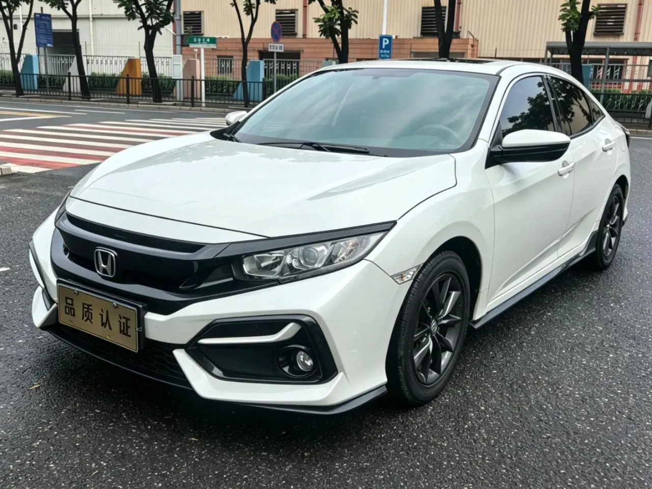 Honda Civic 2020 HATCHBACK 220TURBO CVT Sharp
