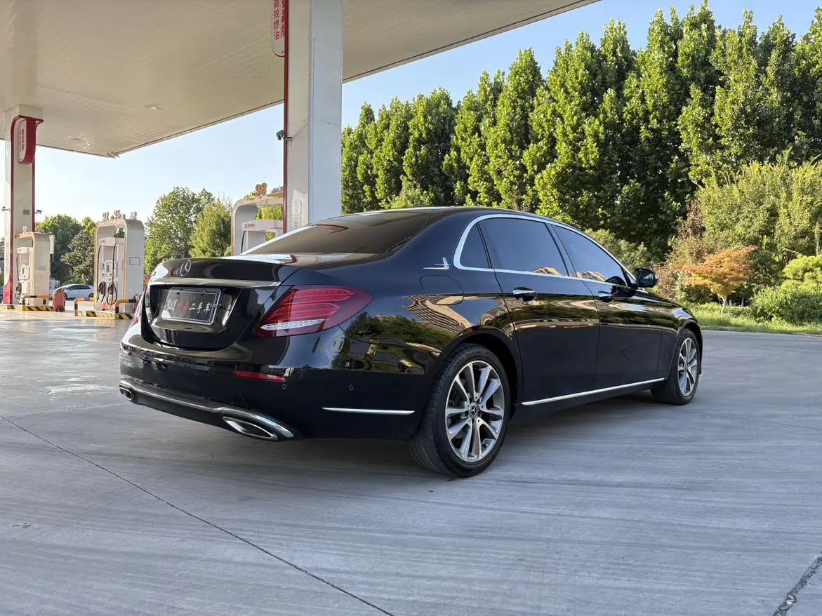 Mercedes-Benz E Class 2018 E 300 L Luxury