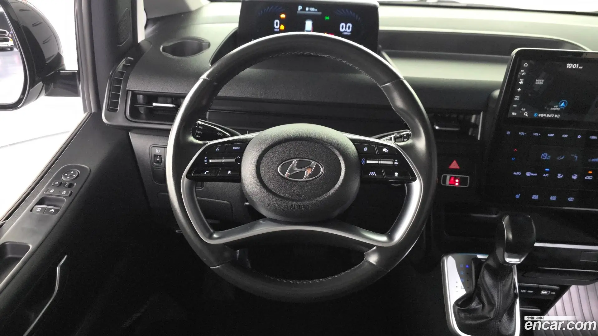 Hyundai Staria Cargo 5-Seater 2021