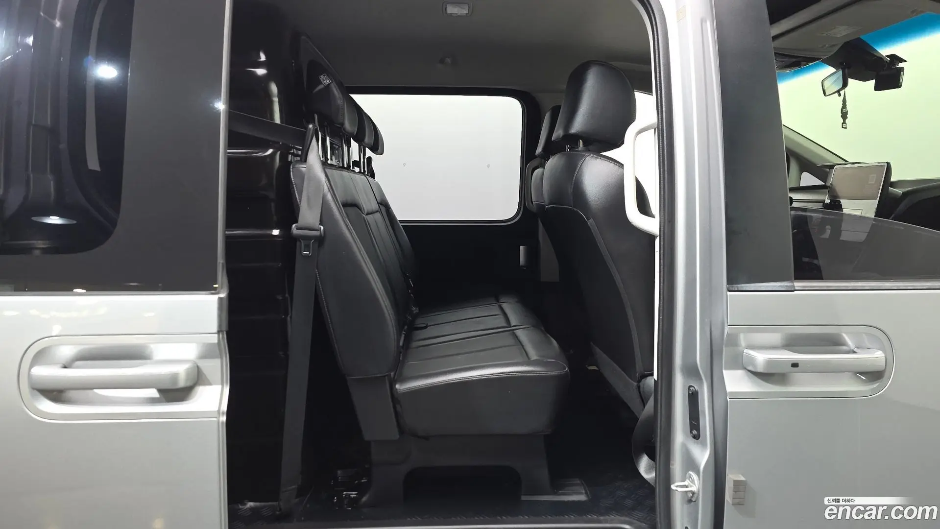 Hyundai Staria Cargo 5-Seater 2021