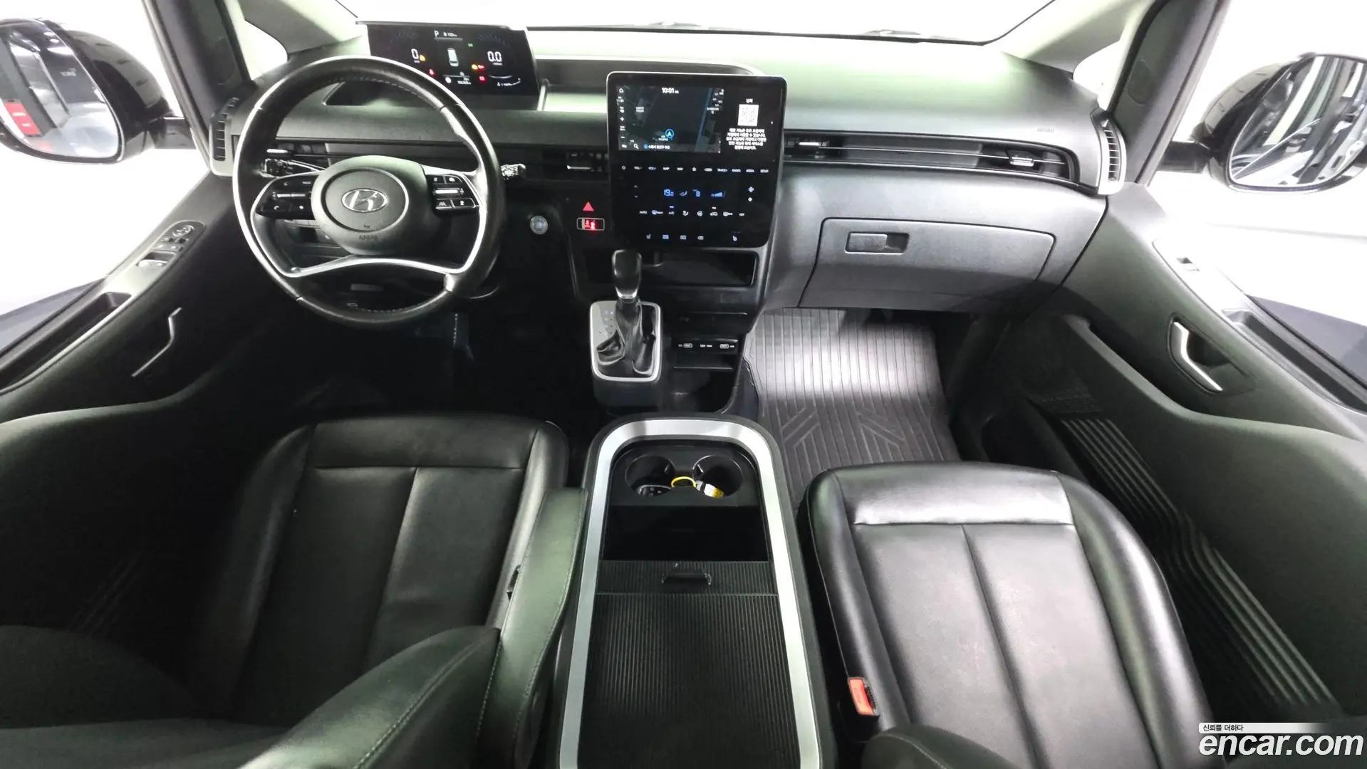 Hyundai Staria Cargo 5-Seater 2021