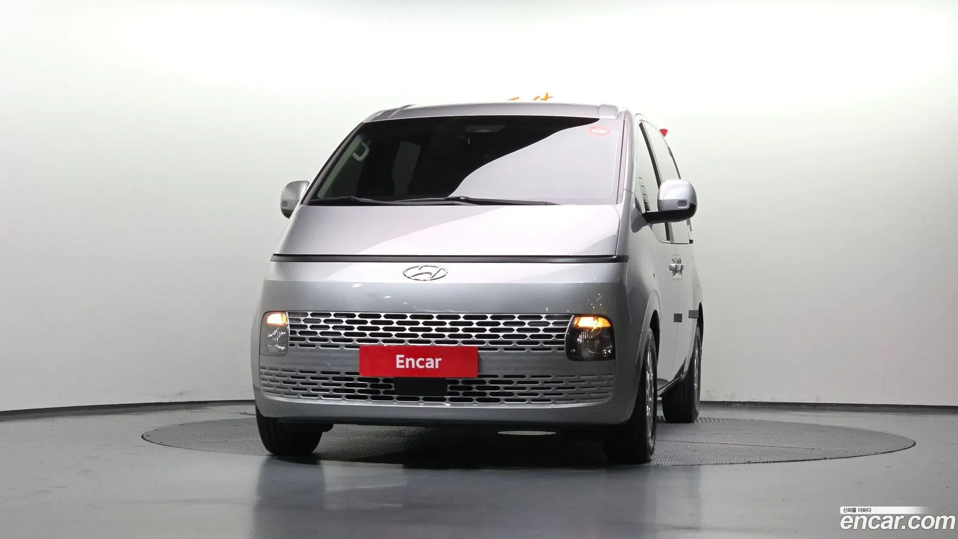 Hyundai Staria Cargo 5-Seater 2021