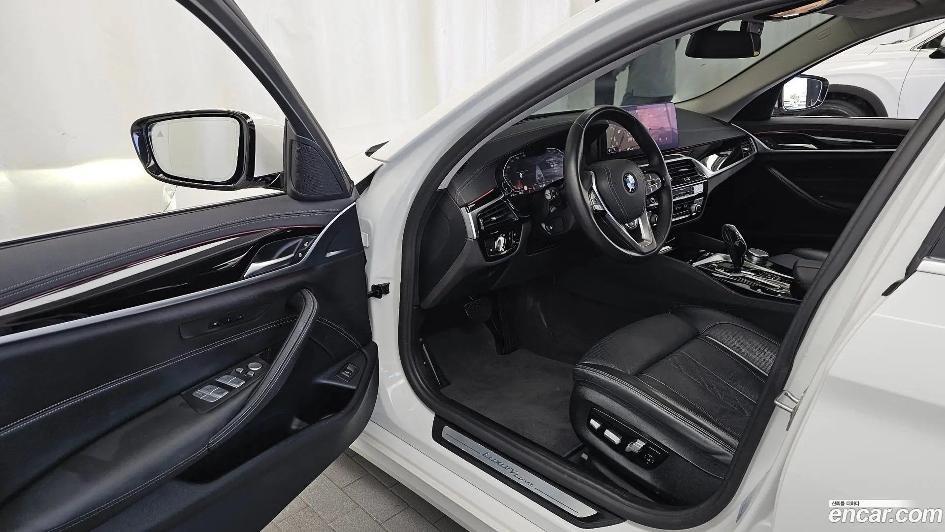 BMW 5-Series 523d Luxury 2020