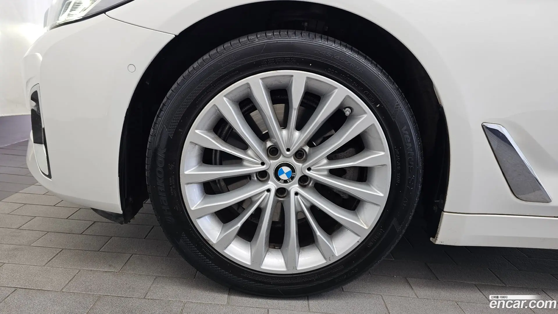 BMW 5-Series 523d Luxury 2020
