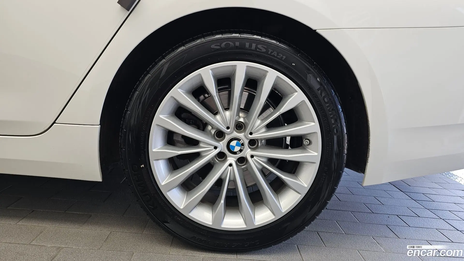 BMW 5-Series 523d Luxury 2020