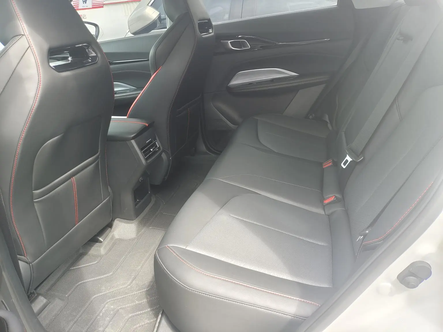 Changan Oshan Z6 2023 Blue Whale 1.5T DCT Smart Leading