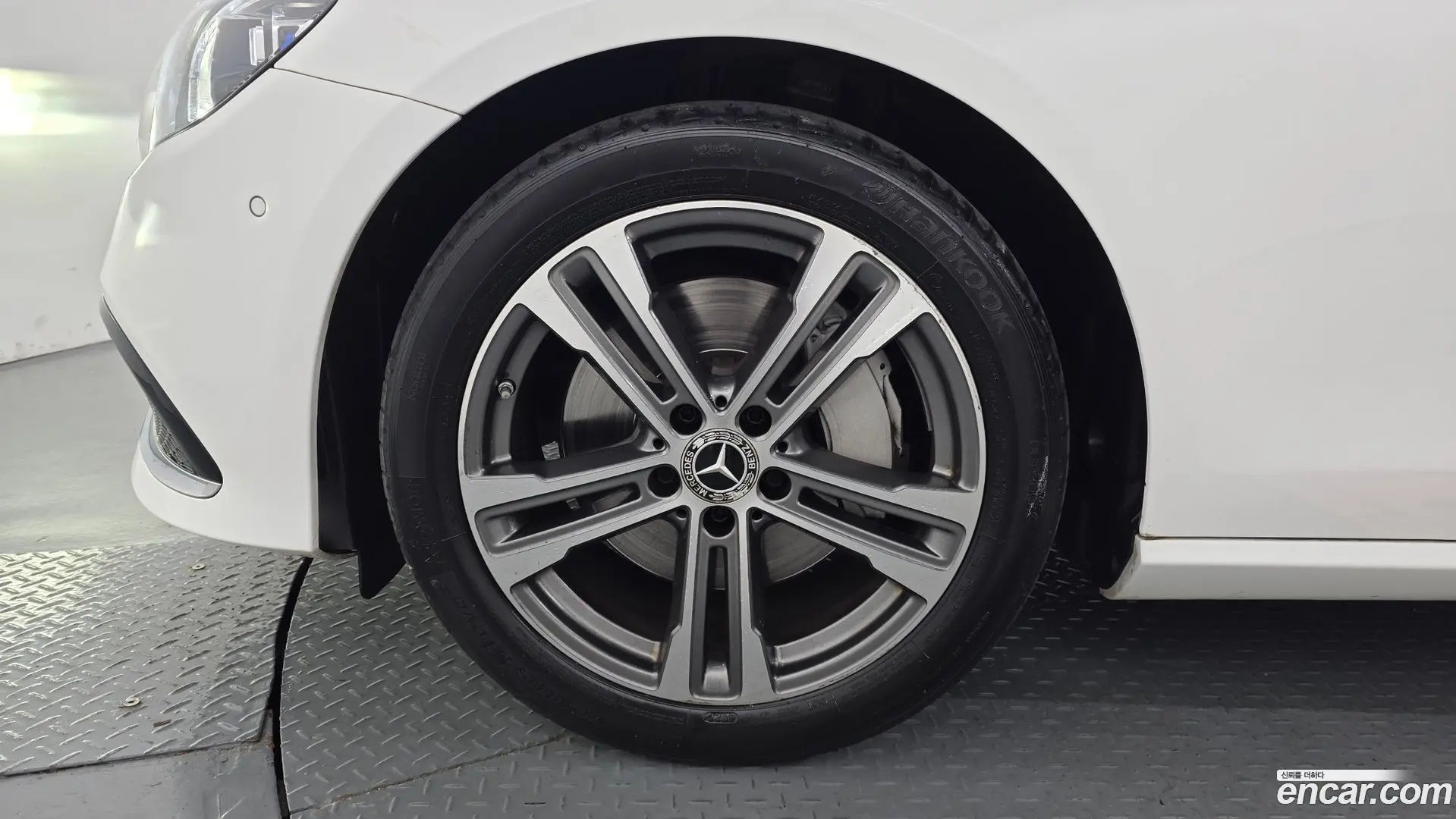 Mercedes-Benz E-Class E350 4MATIC Avantgarde