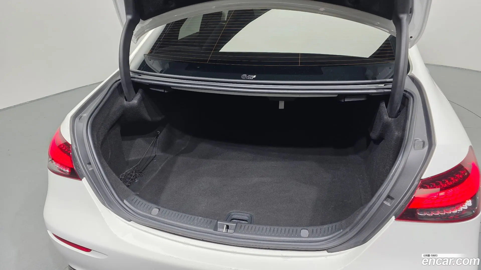 Mercedes-Benz E-Class E350 4MATIC Avantgarde