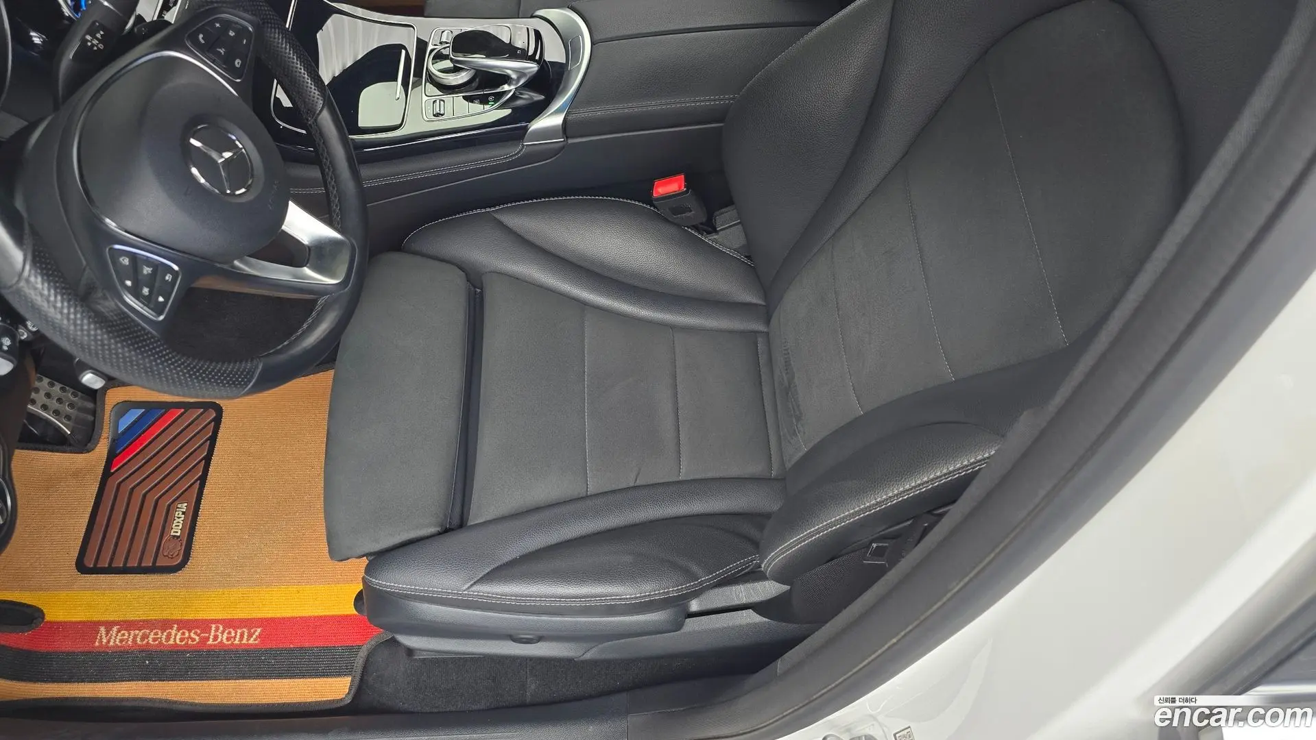 Mercedes-Benz GLC-Class GCL300 4MATIC Coupe