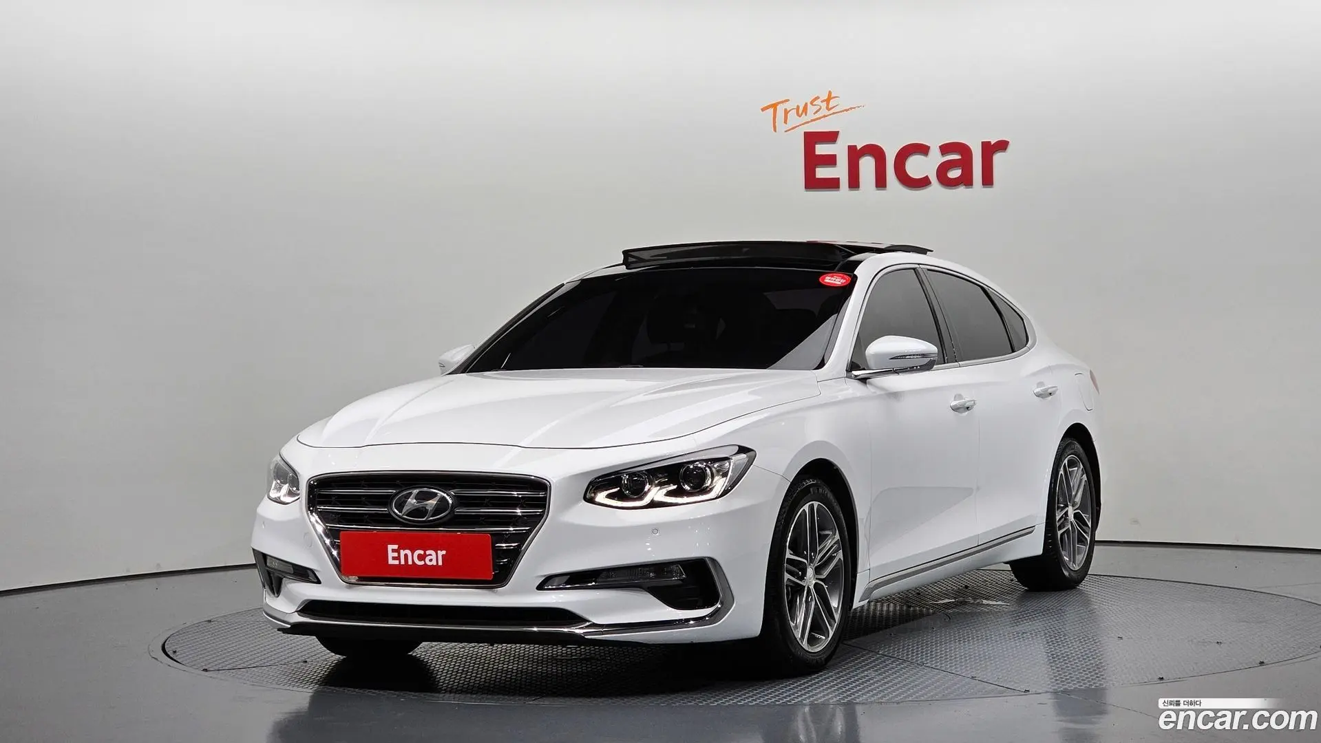 Hyundai Grandeur 3.0 LPi Modern (Rental Car)