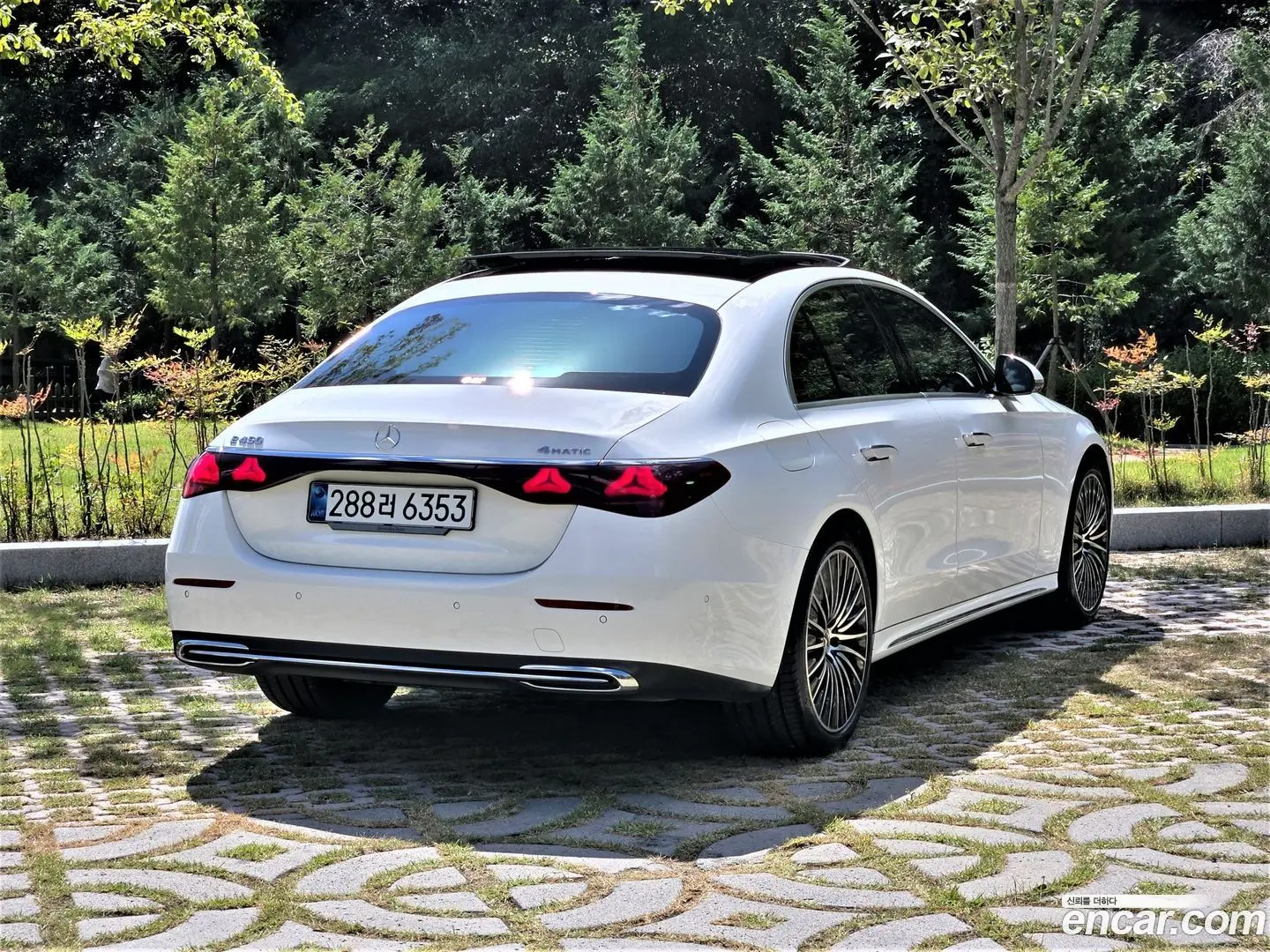 Mercedes-Benz E-Class E450 4MATIC Exclusive