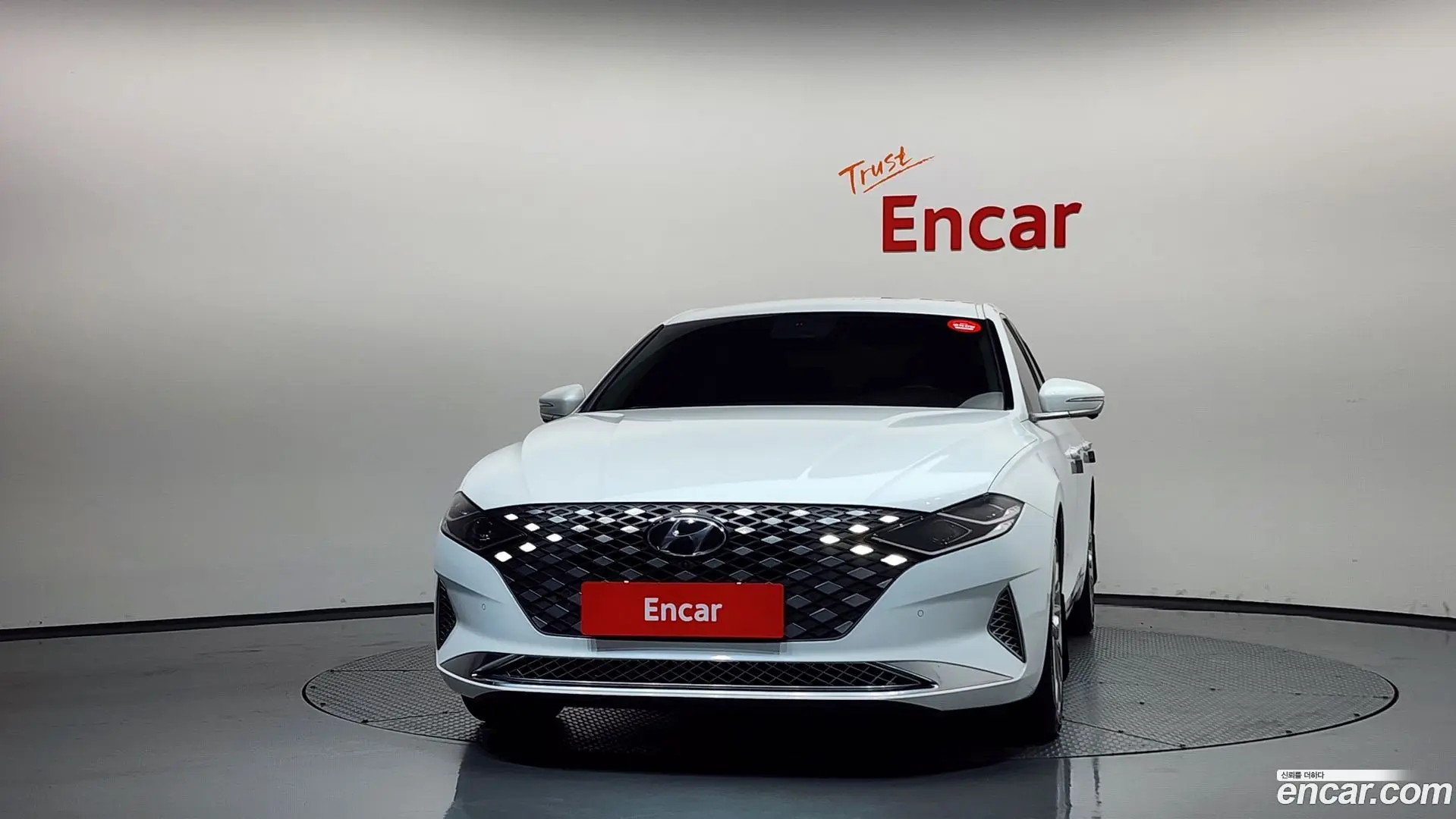 Hyundai Grandeur 3.3
