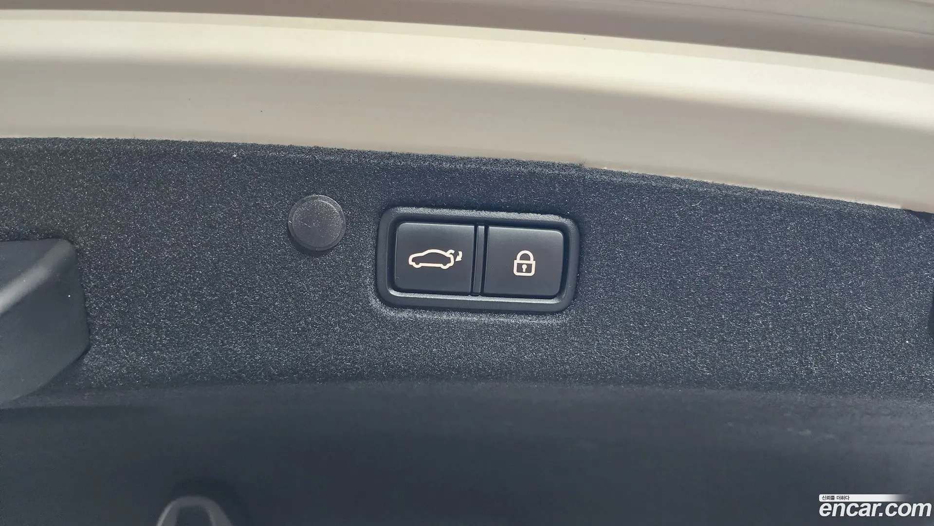 Hyundai Grandeur 3.3