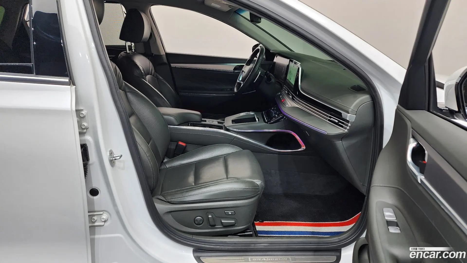 Hyundai Grandeur 3.3