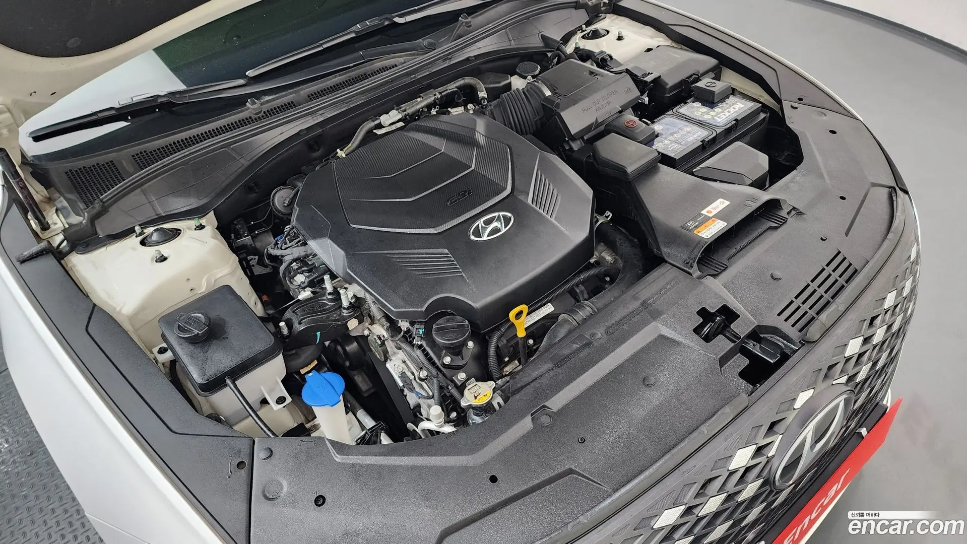 Hyundai Grandeur 3.3
