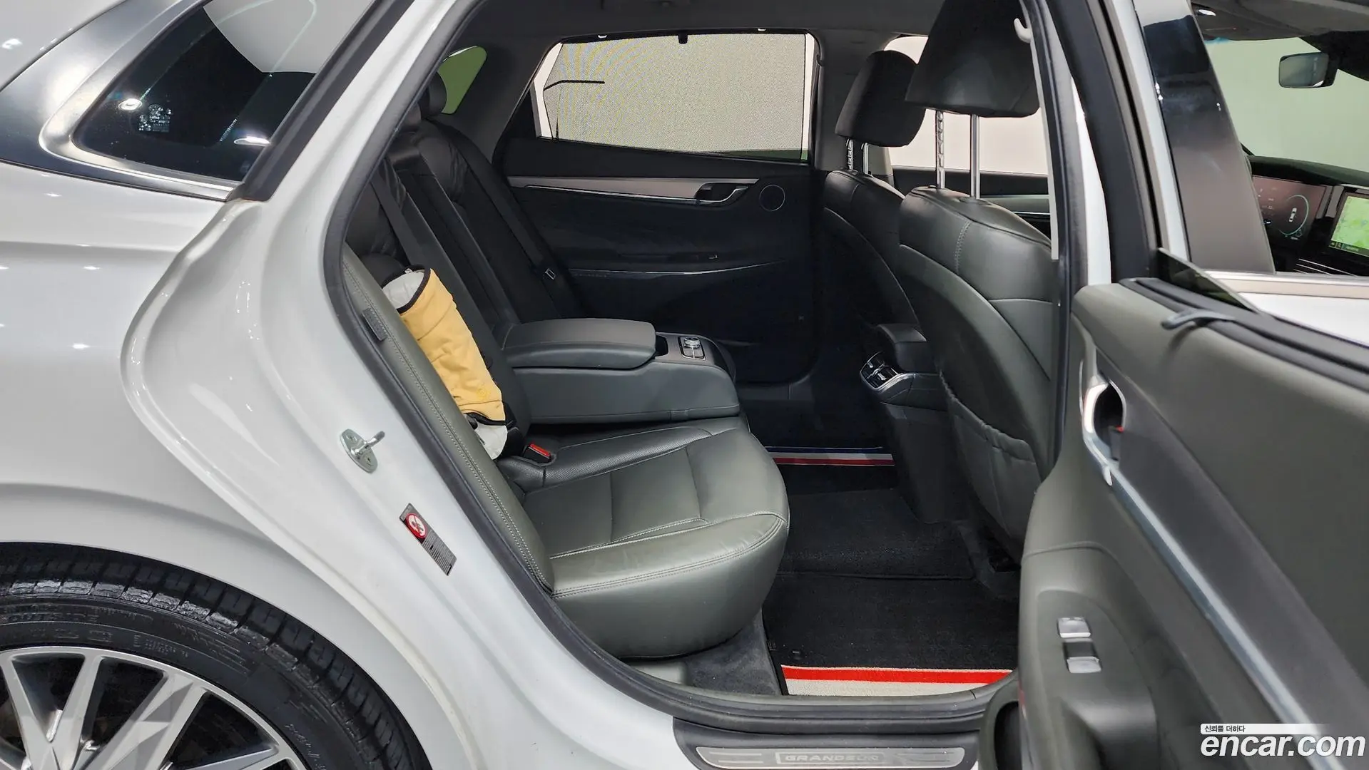 Hyundai Grandeur 3.3