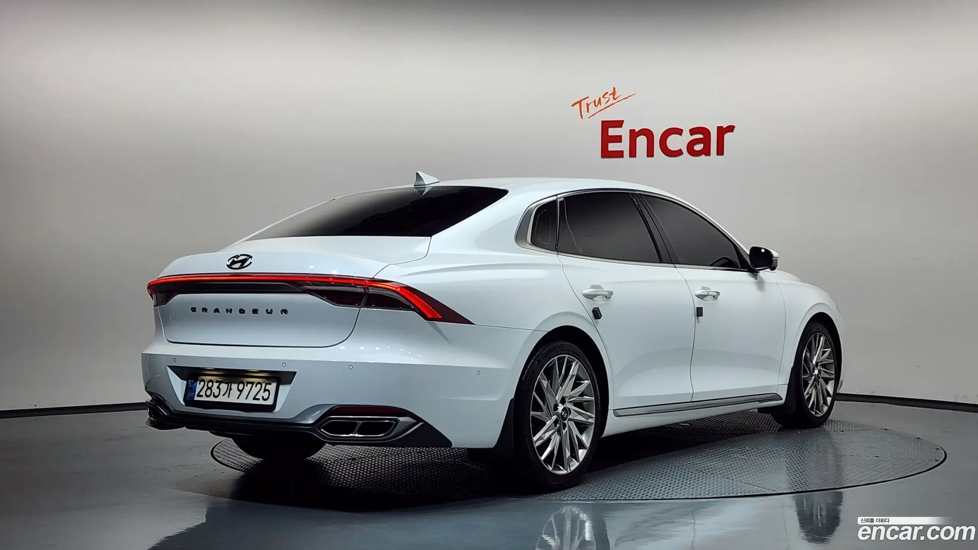Hyundai Grandeur 3.3
