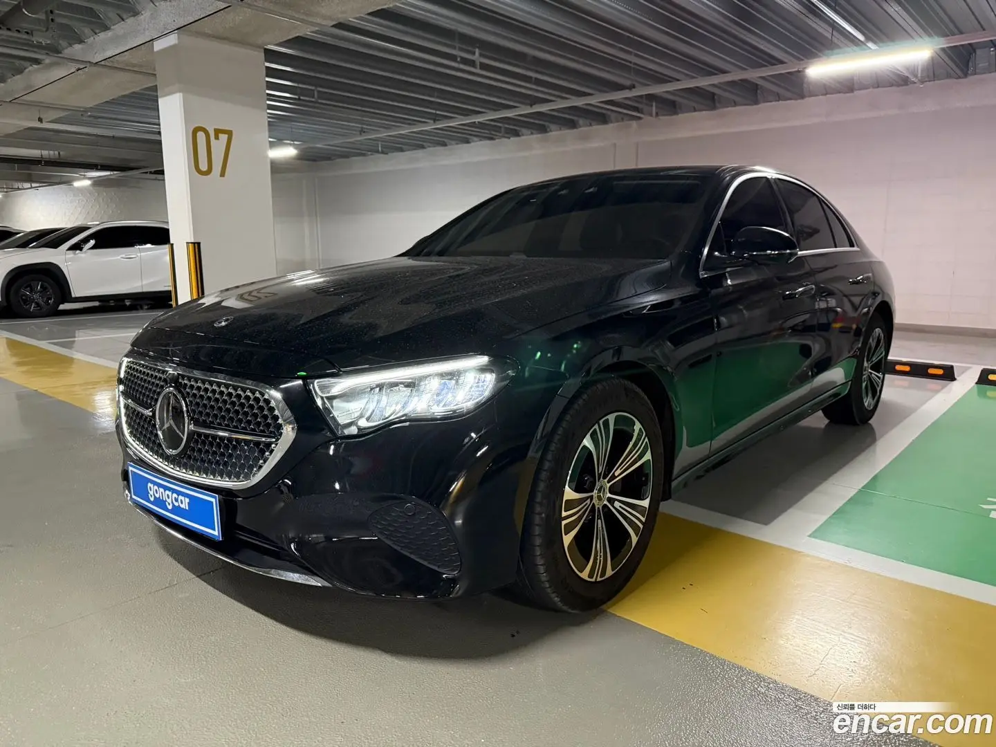 Mercedes-Benz E-Class E200 Avantgarde Limited 2024